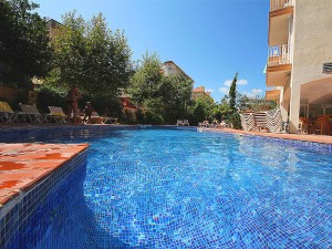 Calella Hotel Les Palmeres Pool