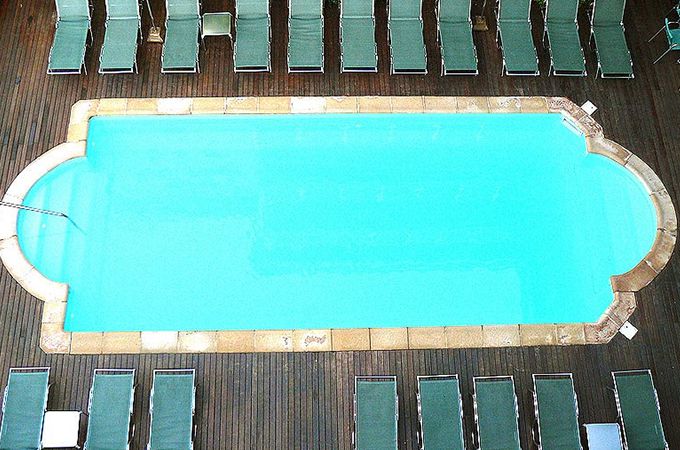 Der Pool im Hotel Sant Jordi in Calella